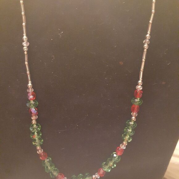 18.5" CRYSTAL NECKLACE - Picture 5 of 5